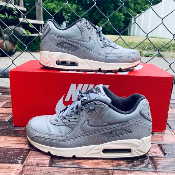 (SOLD-eb) Nike Air Max 90 • Premium Wolf Grey - Picture 3 of 11
